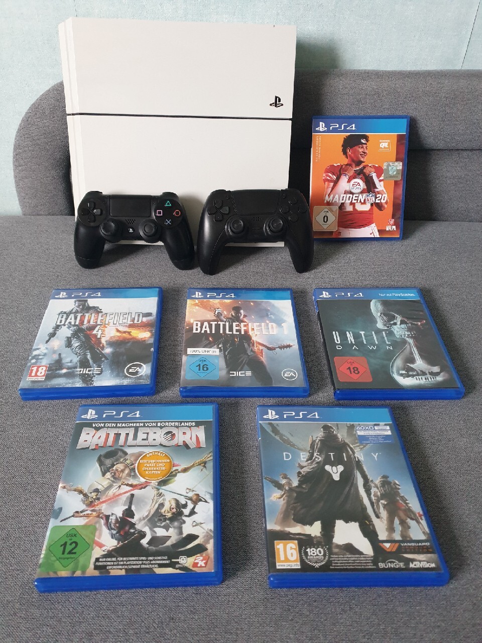 PlayStation 4 PS4 Biała 500gb 2 pady 6 gier | Pruszcz Gdański | Kup ...