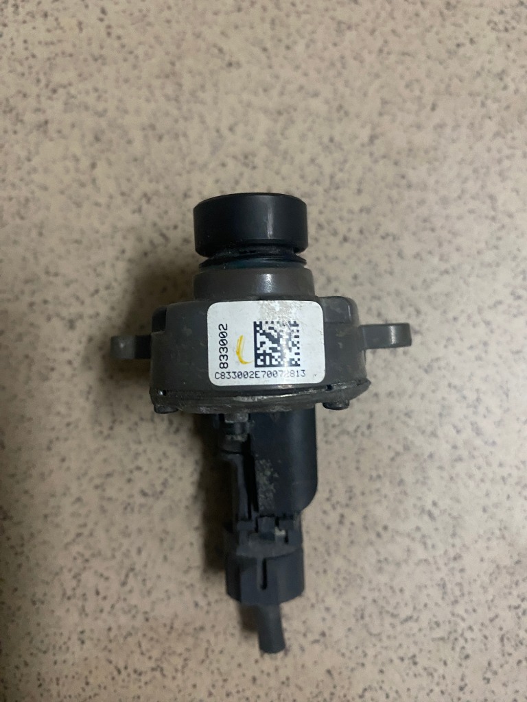 BMW F32,33,36 КАМЕРИ БІЧНІ ПЕРІД KPL.2 SZT. NA BLOTNIK. 833002 