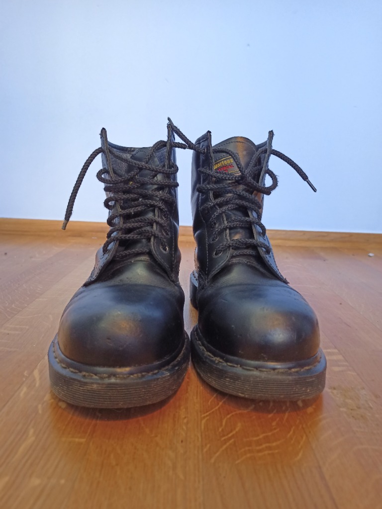 Dr martens icon clearance 7b10 ssf 7 eye