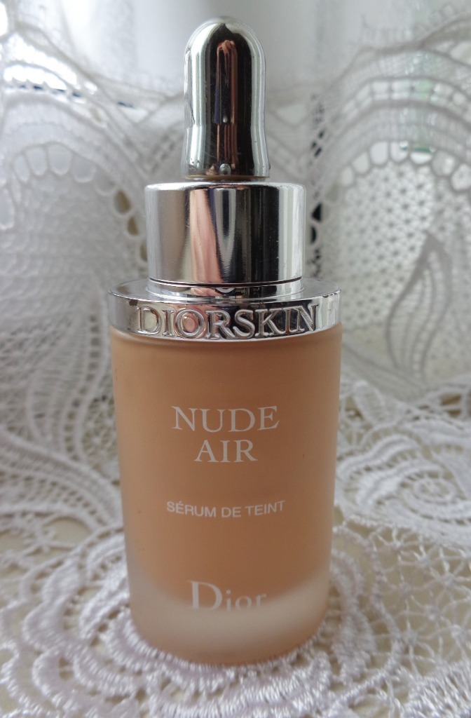 DIOR Diorskin Nude Air Serum Podk ad 020 Super Myszk w