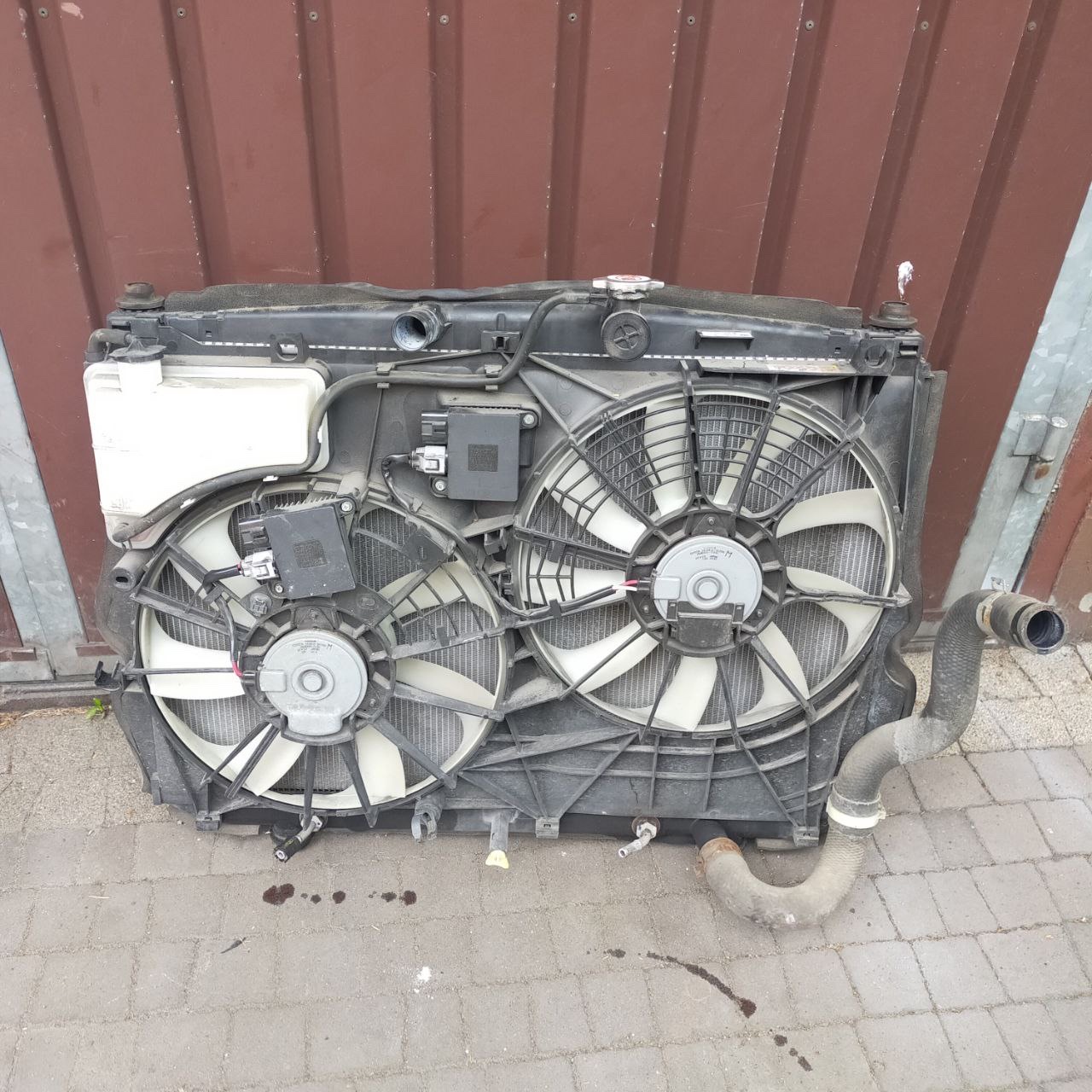 КОМПЛЕКТНА РАДІАТОР LEXUS RX450H 122072-1122 
