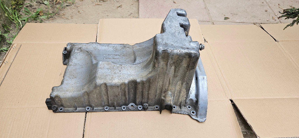 ПОДДОН МАСЛЯНАЯ A6420141402 JEEP GRAND CHEROKEE 3.0 CRD CHRYSLER 300C 