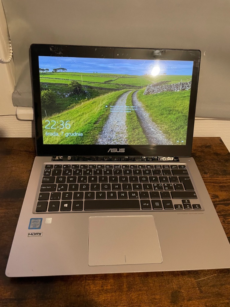 Asus UX303U | Szwecja | Kup teraz na Allegro Lokalnie