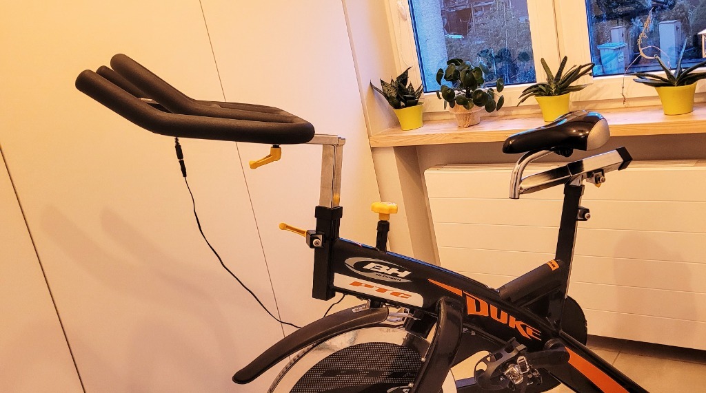 bh fitness indoor bike duke magnetic