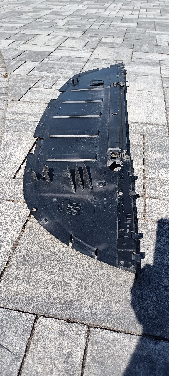 ЗАХИСТ БАМПЕРА НИЖНЯ RENAULT 8200140334 