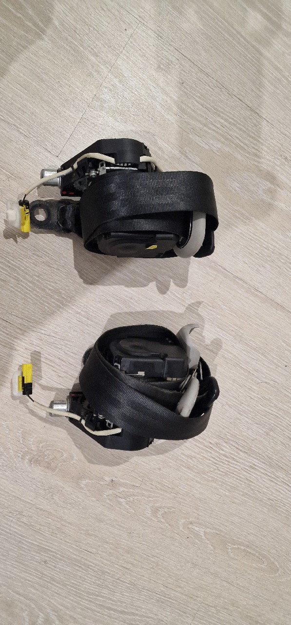 РЕМНІ БЕЗПЕКИ CADDY 2K5 РЕСТАЙЛ 2K5857805B 2K5857806B 