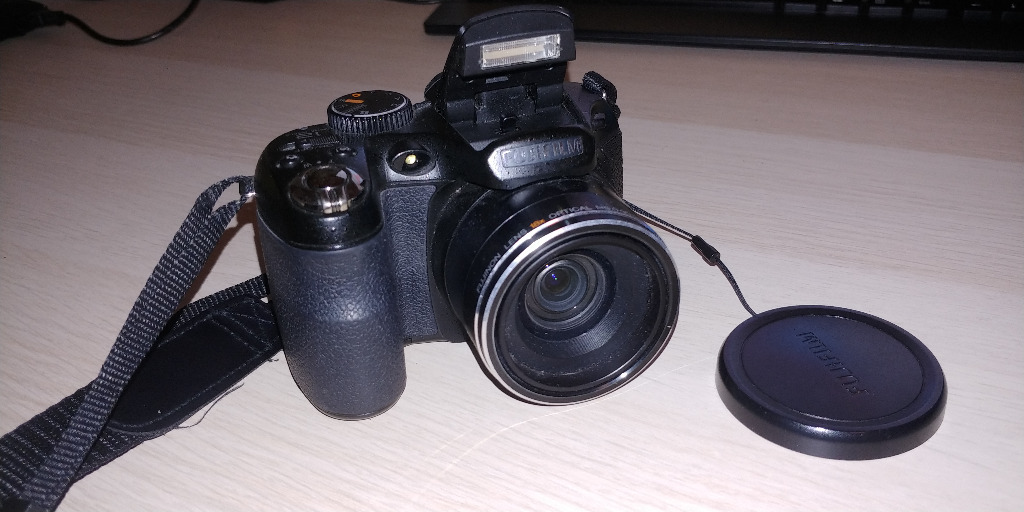 Fujifilm Finepix S1800 Zoom 18x aparat cyfrowy Warszawa Kup teraz