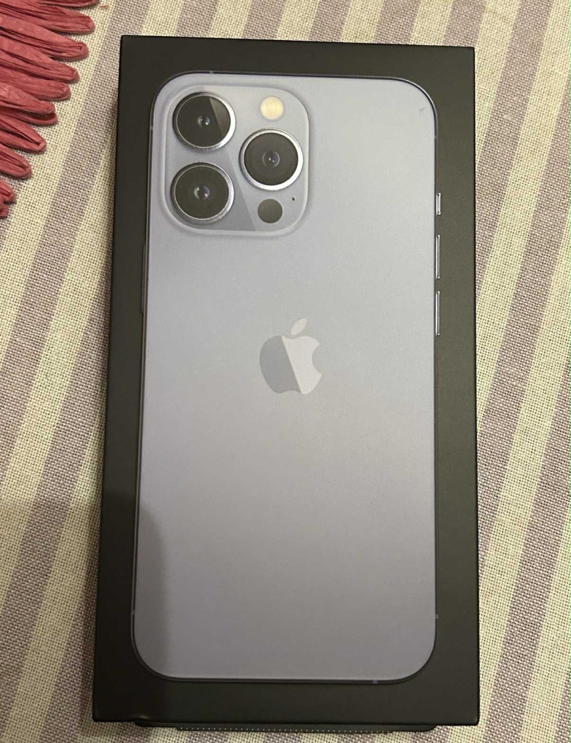 IPhone 13 Pro na sprzedaż, smartphone Apple