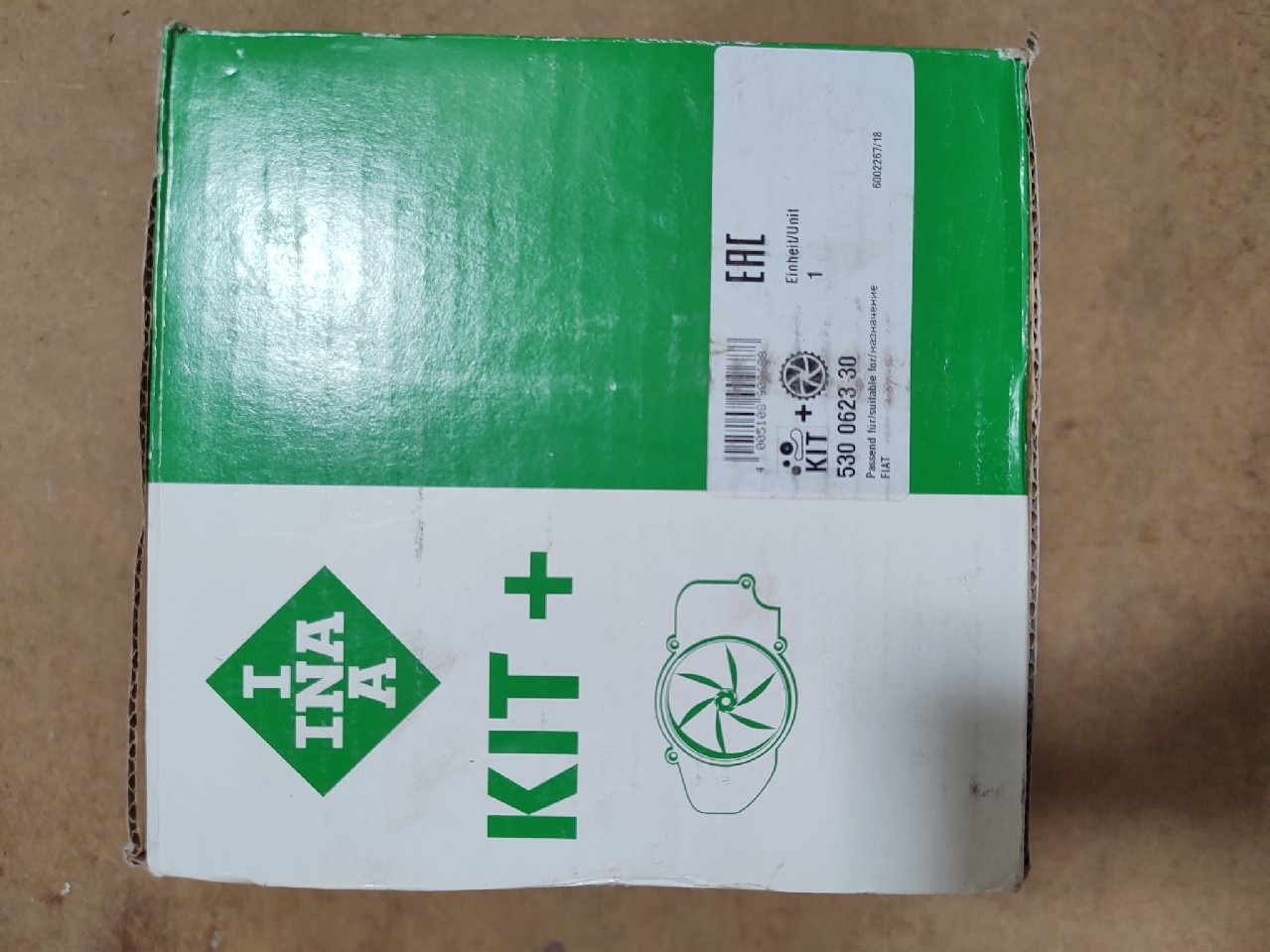 КОМПЛЕКТ РОСПОДІЛЬНИКА + НАСОС ВОДЯНИЙ KD114 DOLZ FIAT 530062330 