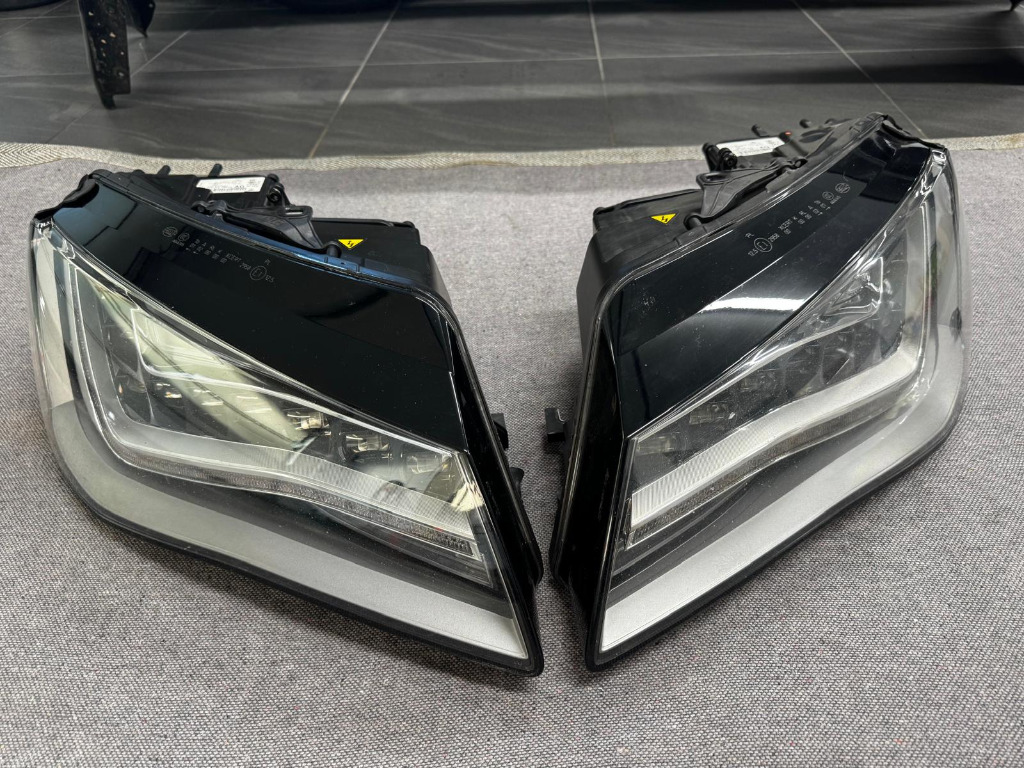 РЕШІТКИ ОРИГІНАЛ ПОВНИЙ LED (СВІТЛОДІОД) AUDI A8 D4 4H 4H0941030AG 4H0941003AG KPL. 