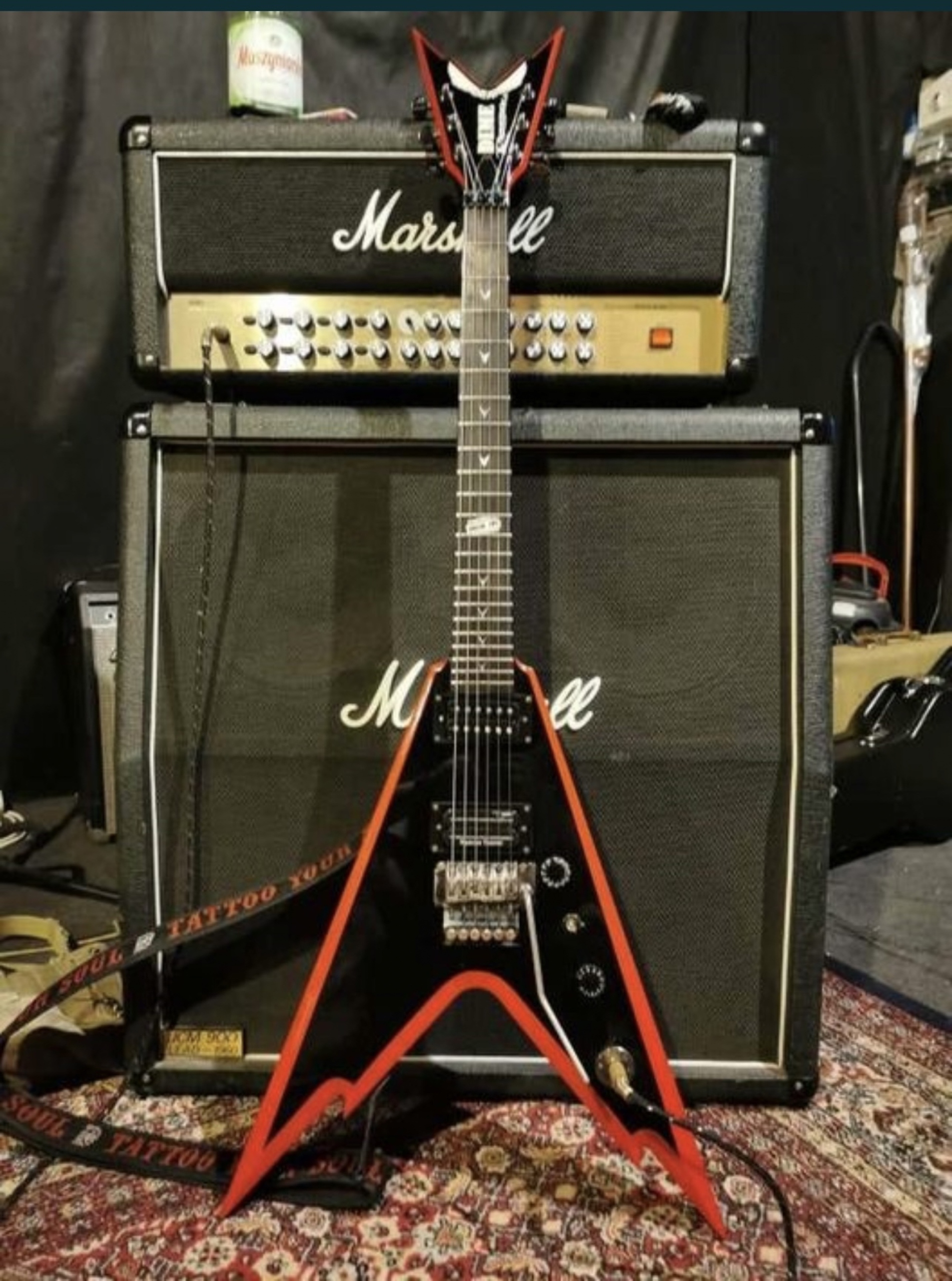 Dean razorback case deals
