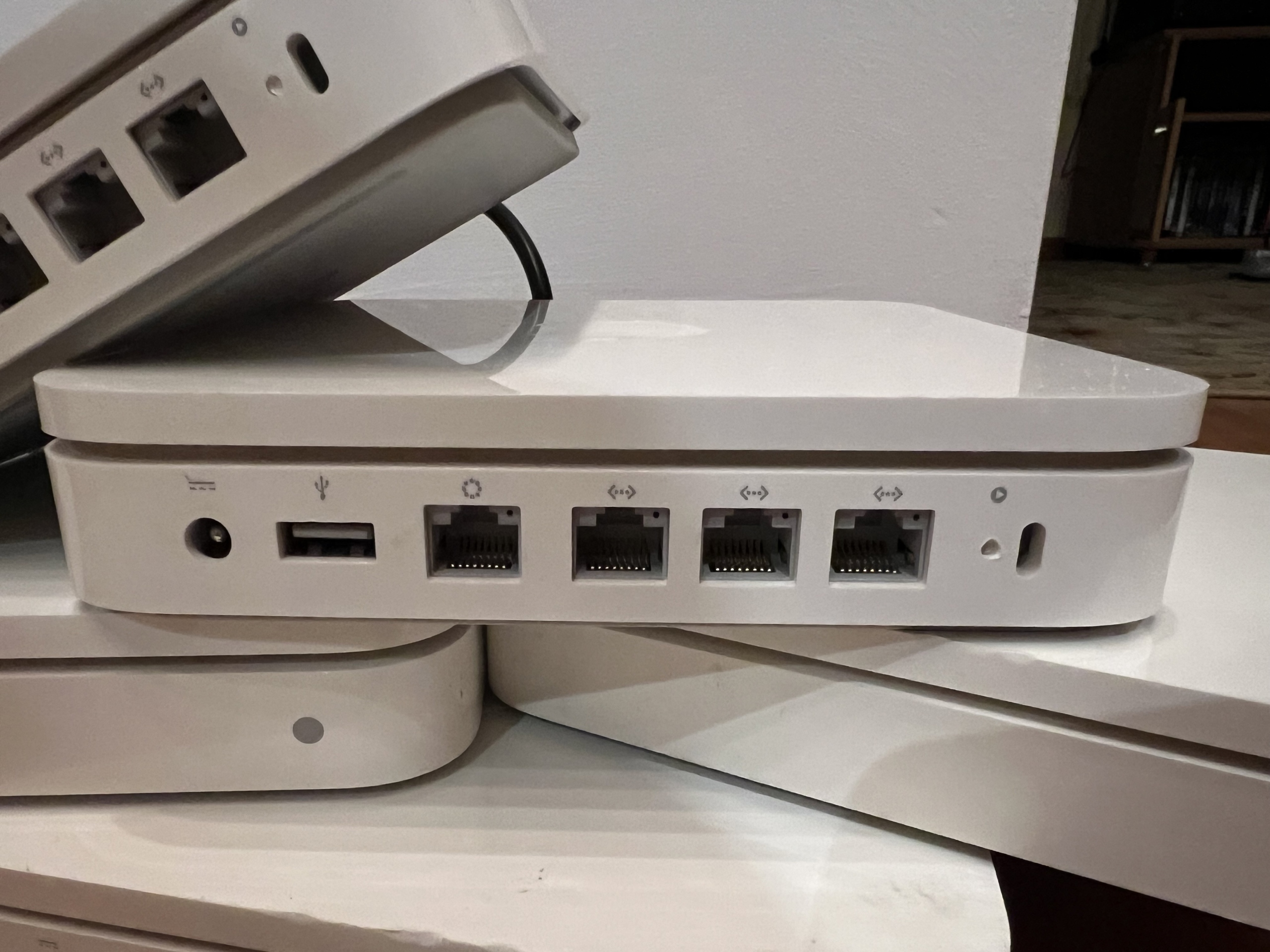Apple AirPort Extreme (5 sztuk) AirPort Express | Rozprza | Ogłoszenie ...