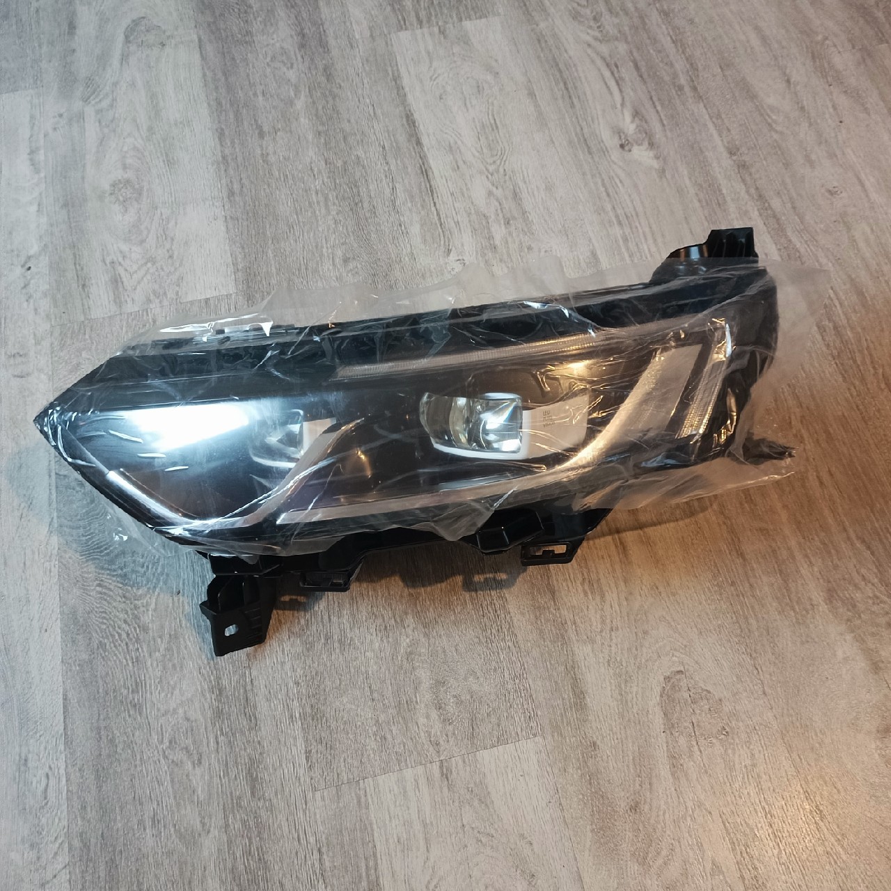 ФАРА ПЕРІД ЛІВА RENAULT KOLEOS LL 2 ПОВНИЙ LED (СВІТЛОДІОД) 260600731R НОВА ДЕШЕВО 
