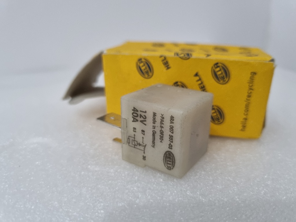 РЕЛЕ - СИСТЕМА ОБІГРІВУ WSTEPNEGO HELLA 4RA 007 507-031 12V 40A 