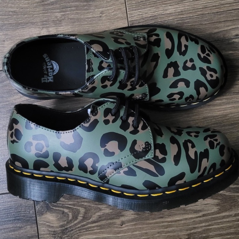 Doc martens leopard hot sale print