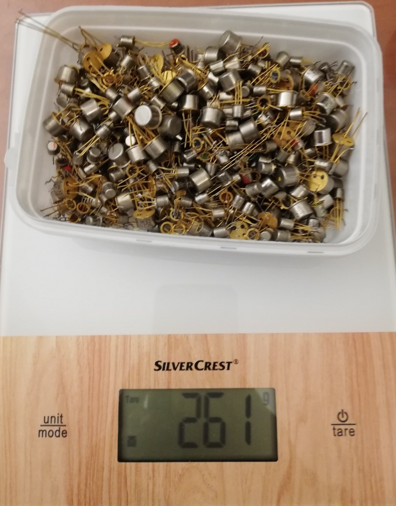 tranzystory-ufo-na-odzysk-au-260-gram-warszawa-licytacja-na