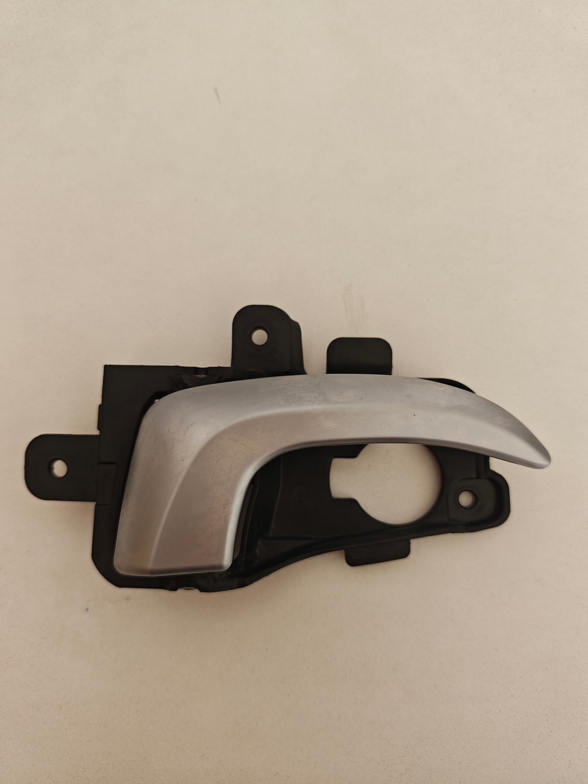 КЛЯМКА ВНУТРІШНЯ ПРАВА PRZOD/TYL HYUNDAI I30 II GD – 82623-GD000 