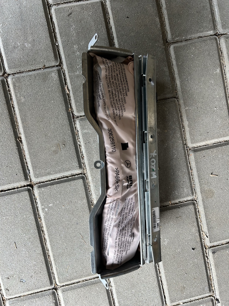 MERCEDES W204 РЕСТАЙЛ W207 ПОДУШКА КОЛІННА A2048602002 