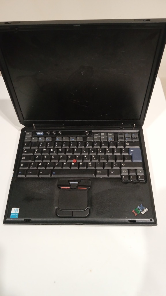 IBM ThinkPad570E PentiumⅢ500MHz Mem320MB Laptop IBM ThinkPad T42 14