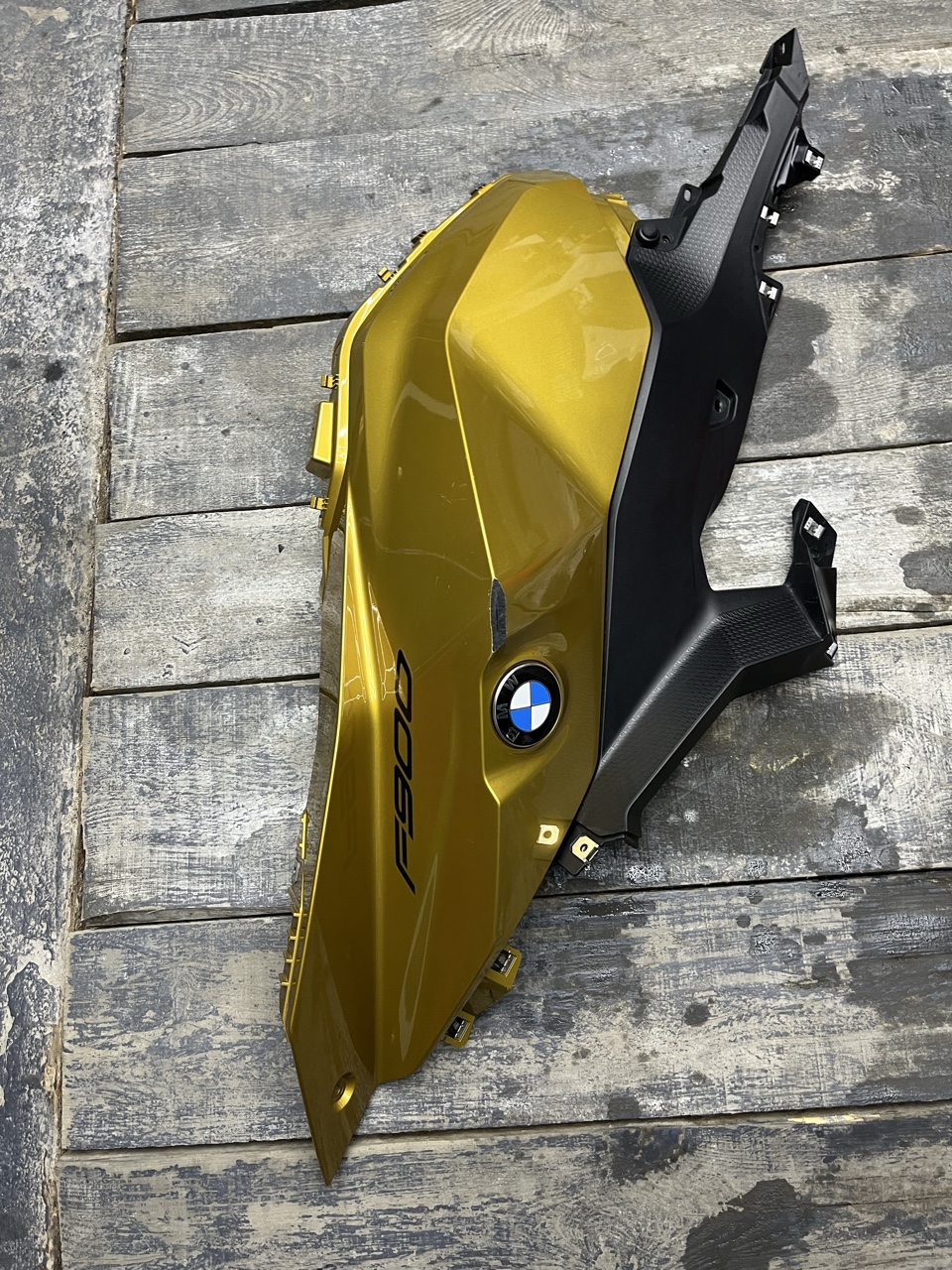 BMW F900XR 2019-2023 ЗАХИСТ БАКУ ПАЛИВА ЛІВА 46638403893 
