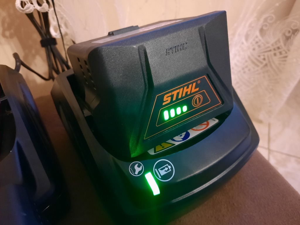 Akumulator Stihl AK 20 | Klimontów | Kup teraz na Allegro Lokalnie