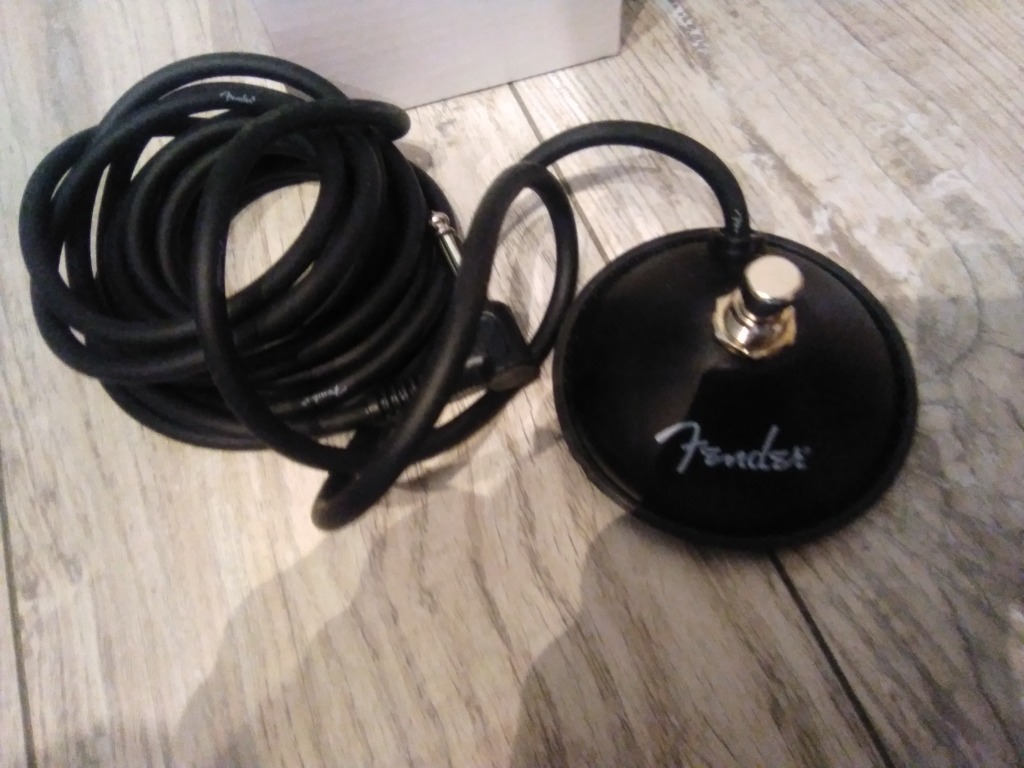 Fender mustang lt25 footswitch deals