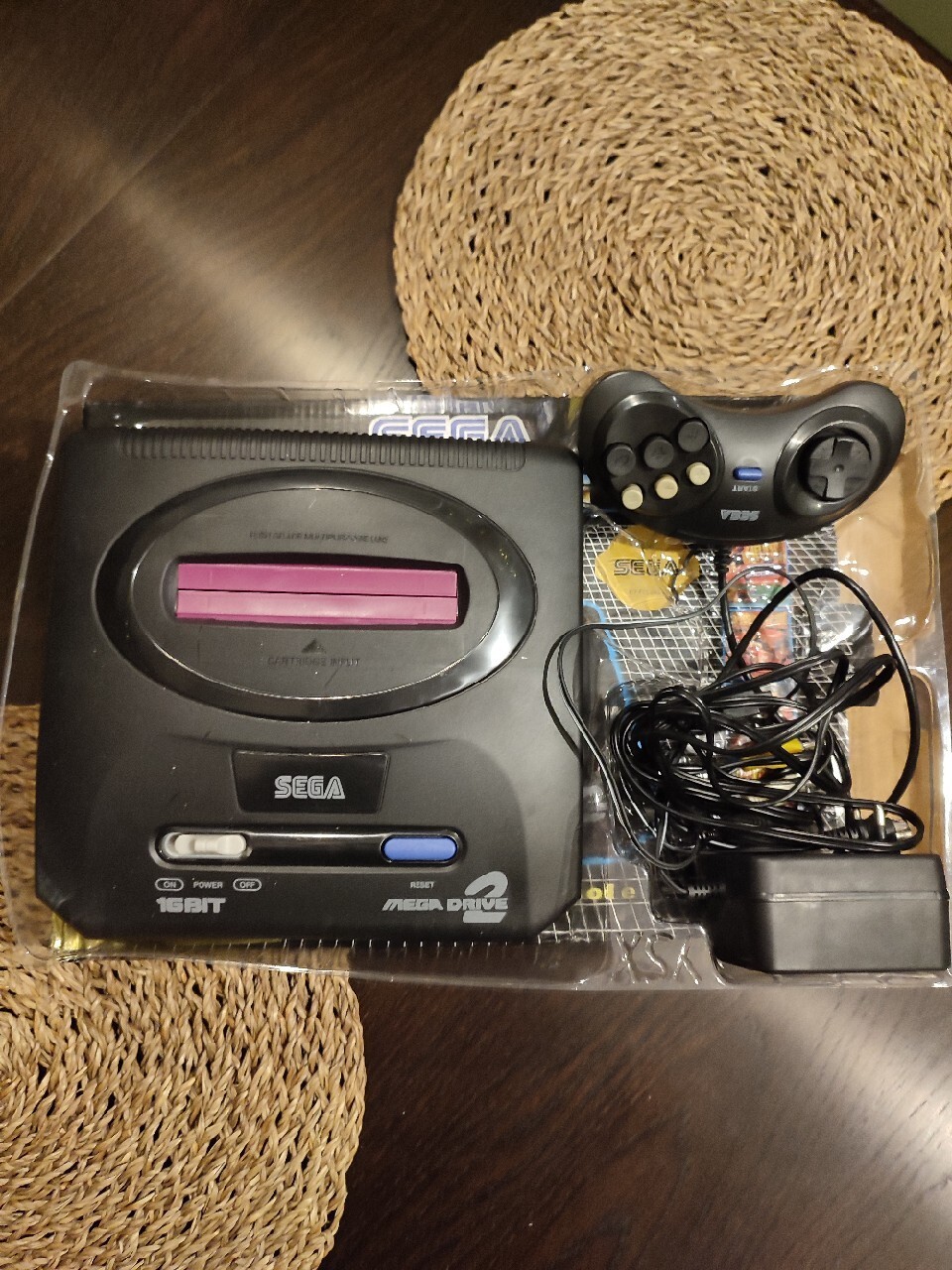 Sega Mega Drive 2, konwerter hdmi gratis | Gdynia | Licytacja na ...