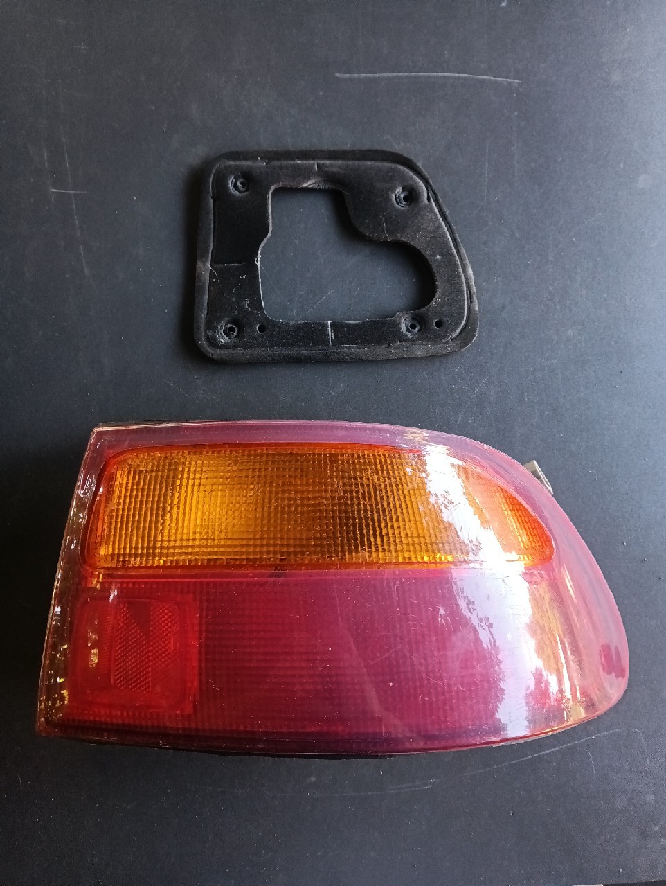 ФАРА ЗАДНЯ ПРАВА HONDA CIVIC V (1991-96), 3 ДВЕРНИЙ ХЕТЧБЕК 