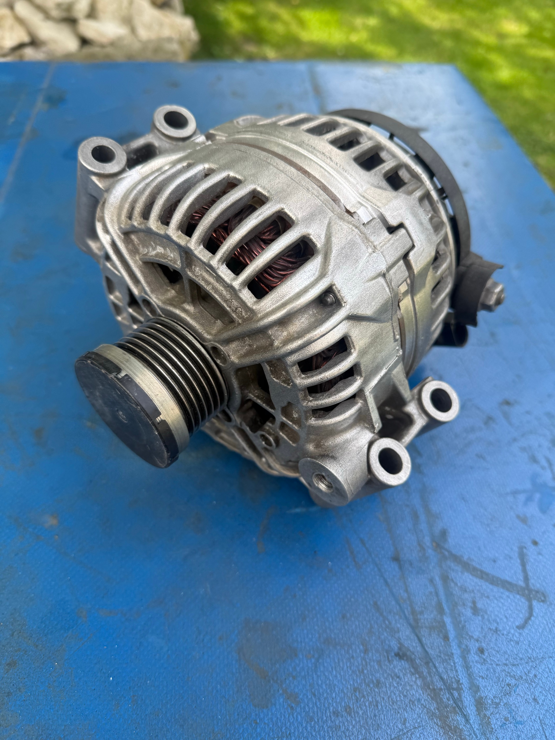 BMW E60 E90 ГЕНЕРАТОР N52 155A 7542529 2 ПІНИ 14V 