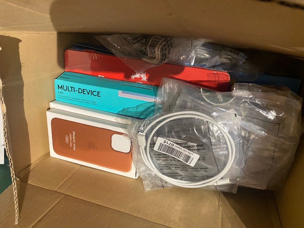 BOX ELEKTRONIKA AMAZON ZWROTY KONSUMENCKIE PALETA Górki Ogłoszenie