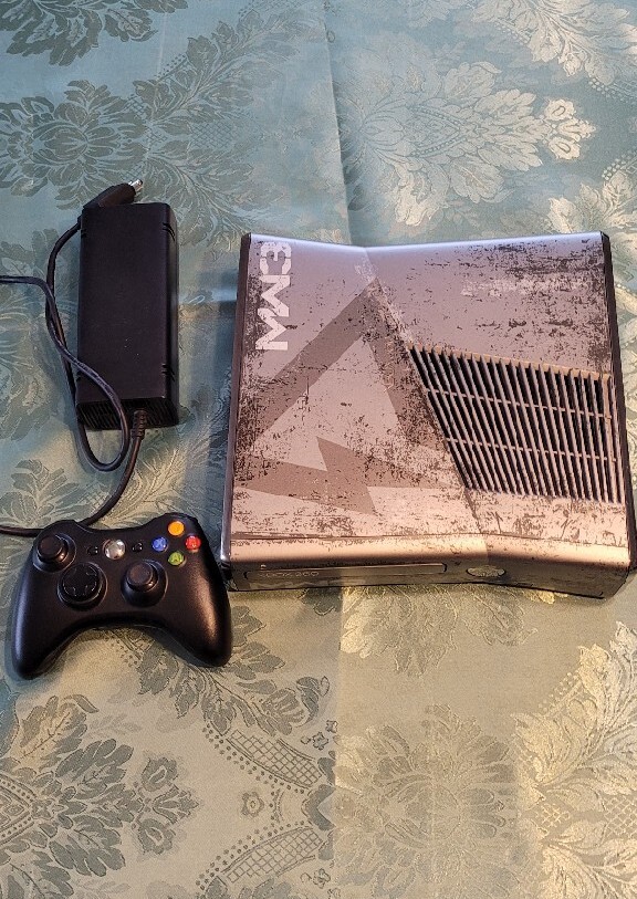 Limitowany Xbox 360 MW3 pad zasilacz dysk RGH3 Sierakowice