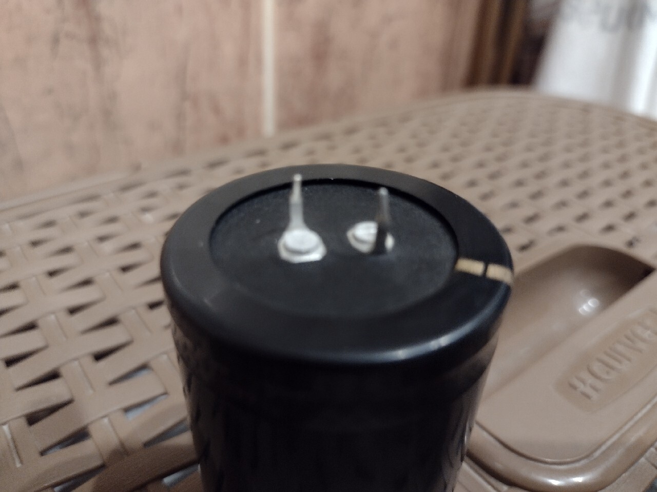 Condensatore Polimerico KEMET 220uF 4V 20mR 105°C 5000h 5x11 Mm - Foto 8