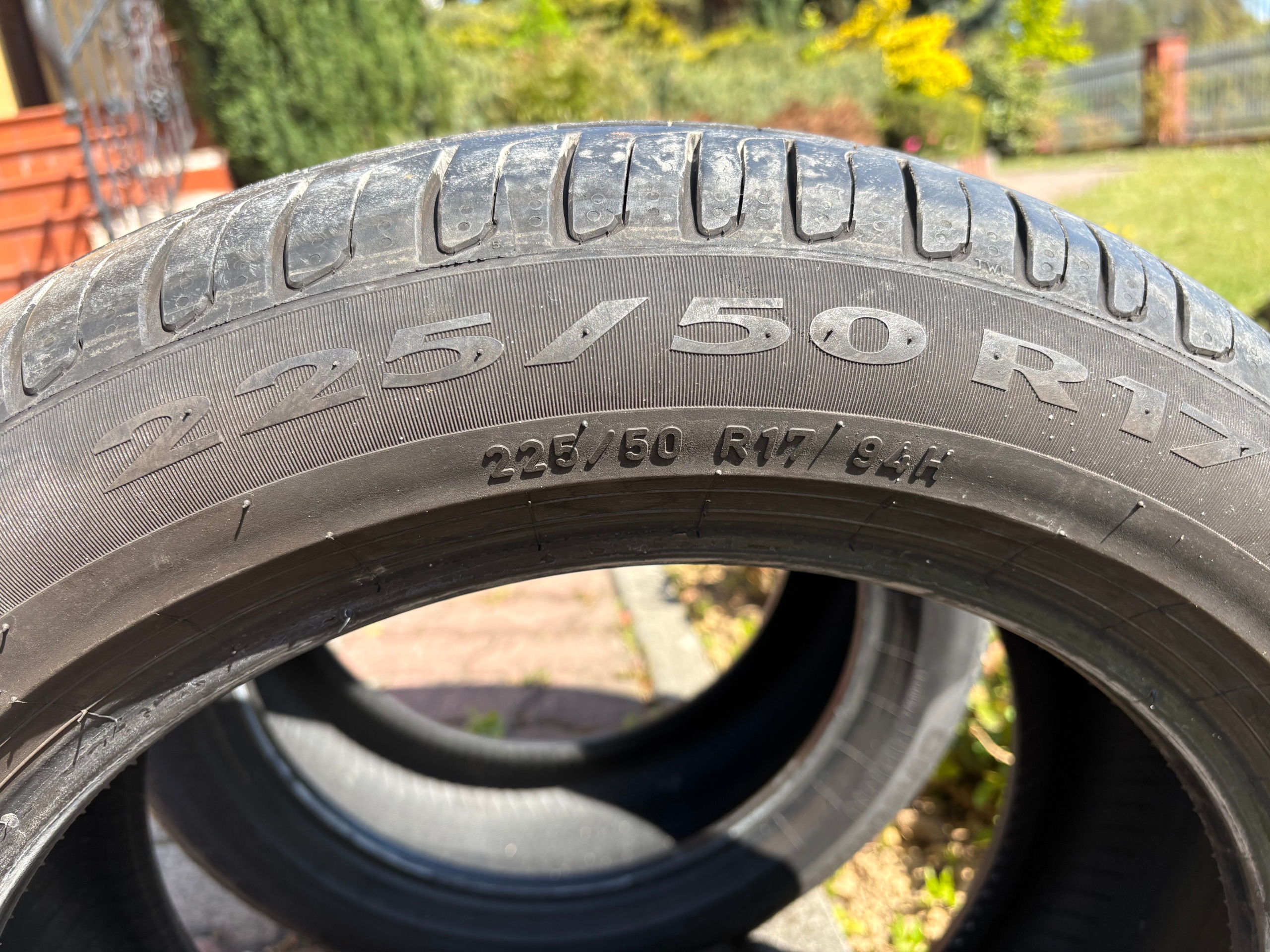 Pirelli 225/50/17 94H 7mm
