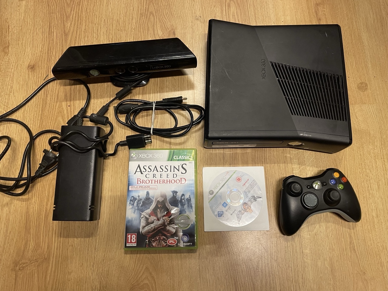 XBOX360　250GB Konsola Microsoft Xbox 360 250GB - Gamefinity.pl