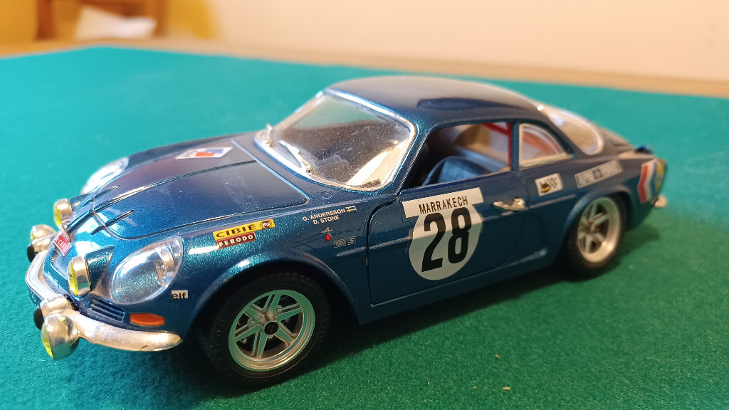 Model auta Renault 110 CUP 143 firmy Bburago 124 Warszawa Kup teraz na Allegro Lokalnie