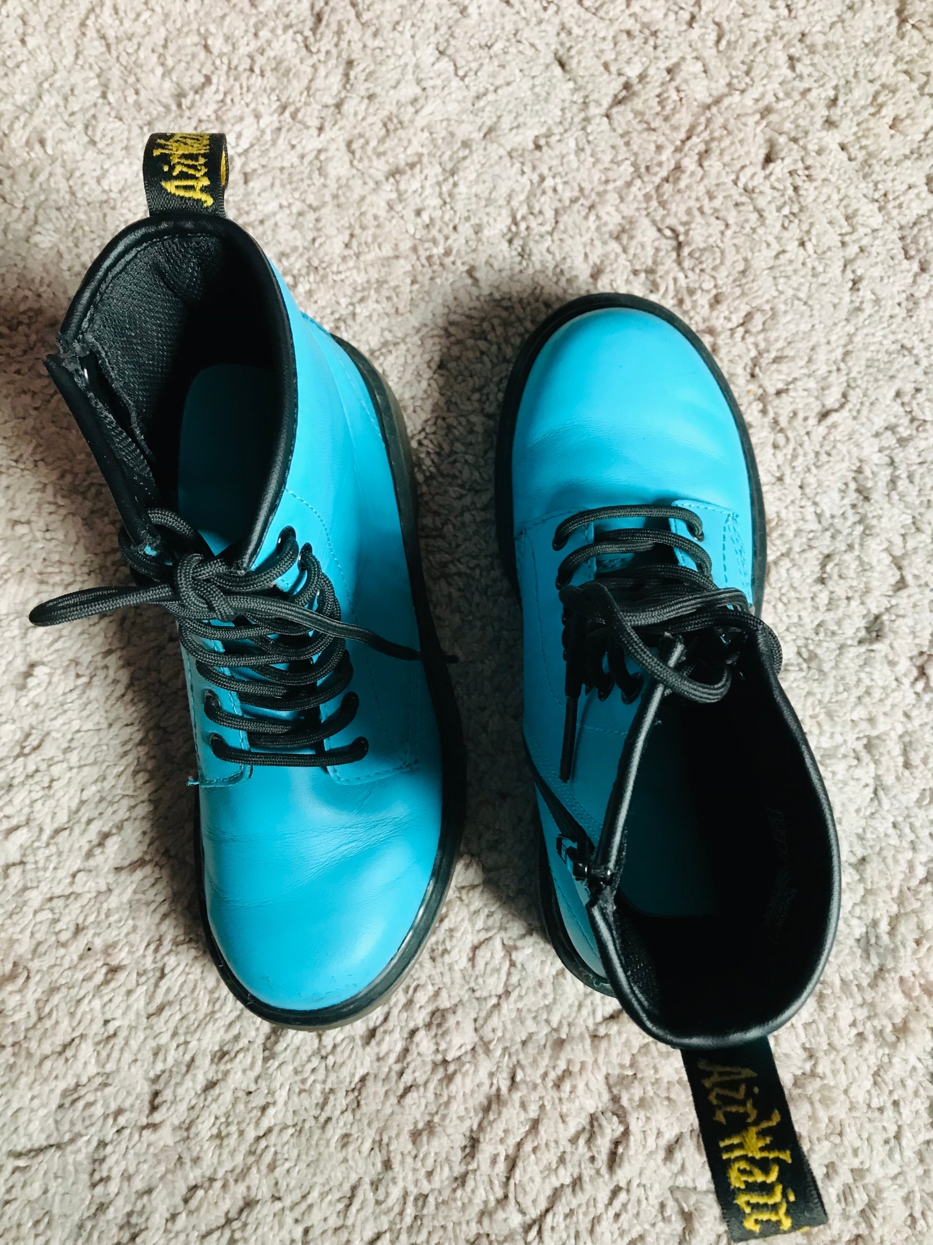 Dr martens shop delaney 35
