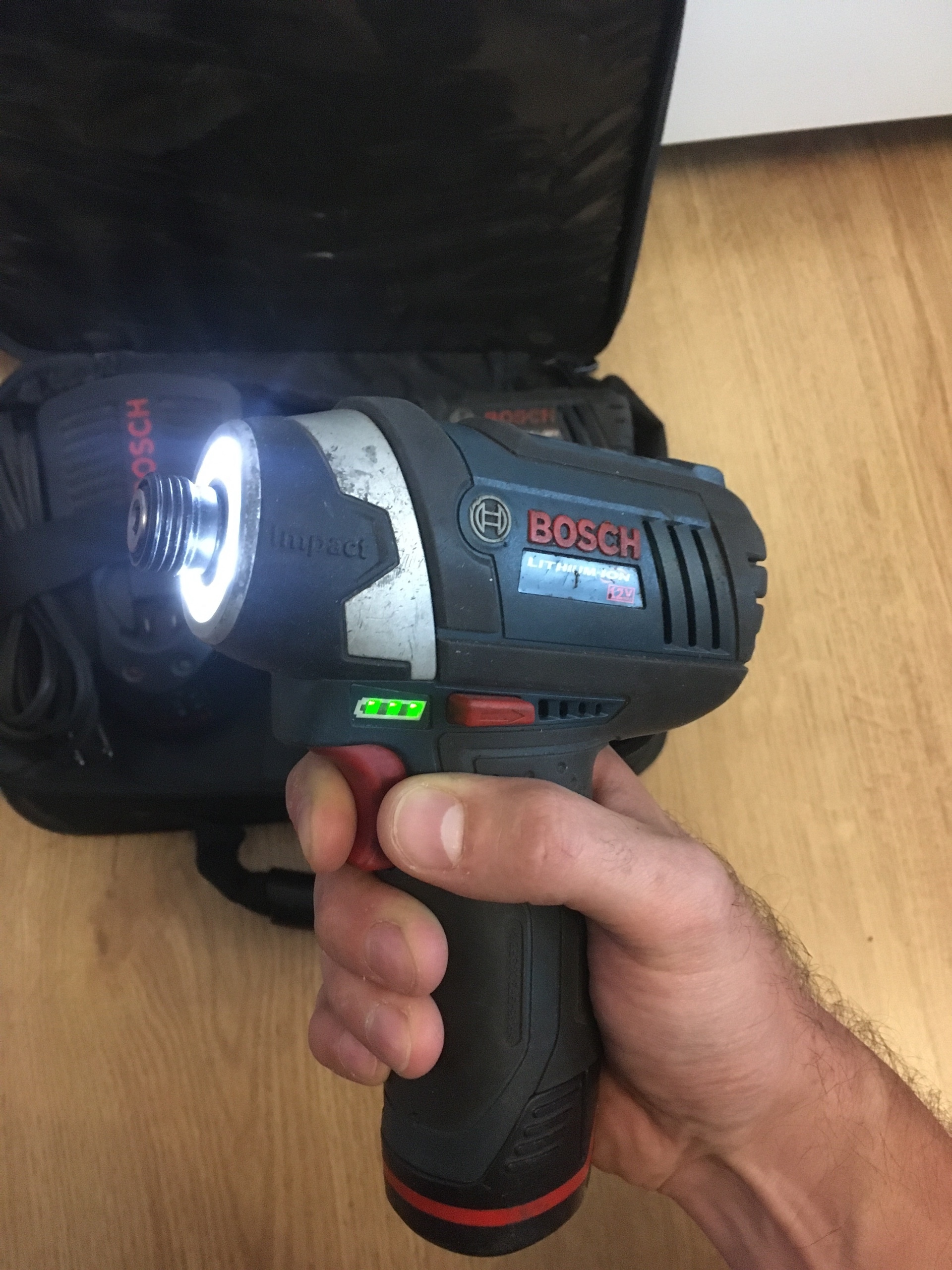 2x Wkrętarka akumulatorowa Bosch 12V PS21 i PS41 Bochnia Licytacja