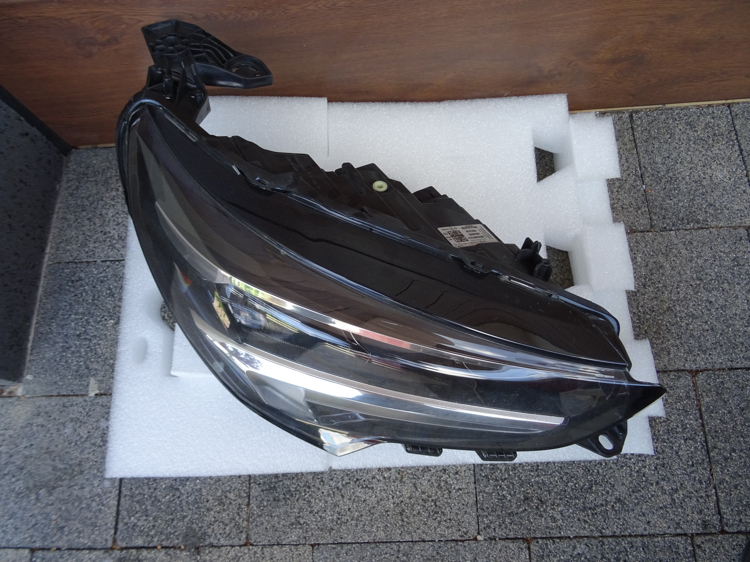 ФАРА ПРАВА ПЕРІД ПОВНИЙ LED (СВІТЛОДІОД) OPEL CORSA F 39162654 354261827 ІДЕАЛЬНА OE! 19> 