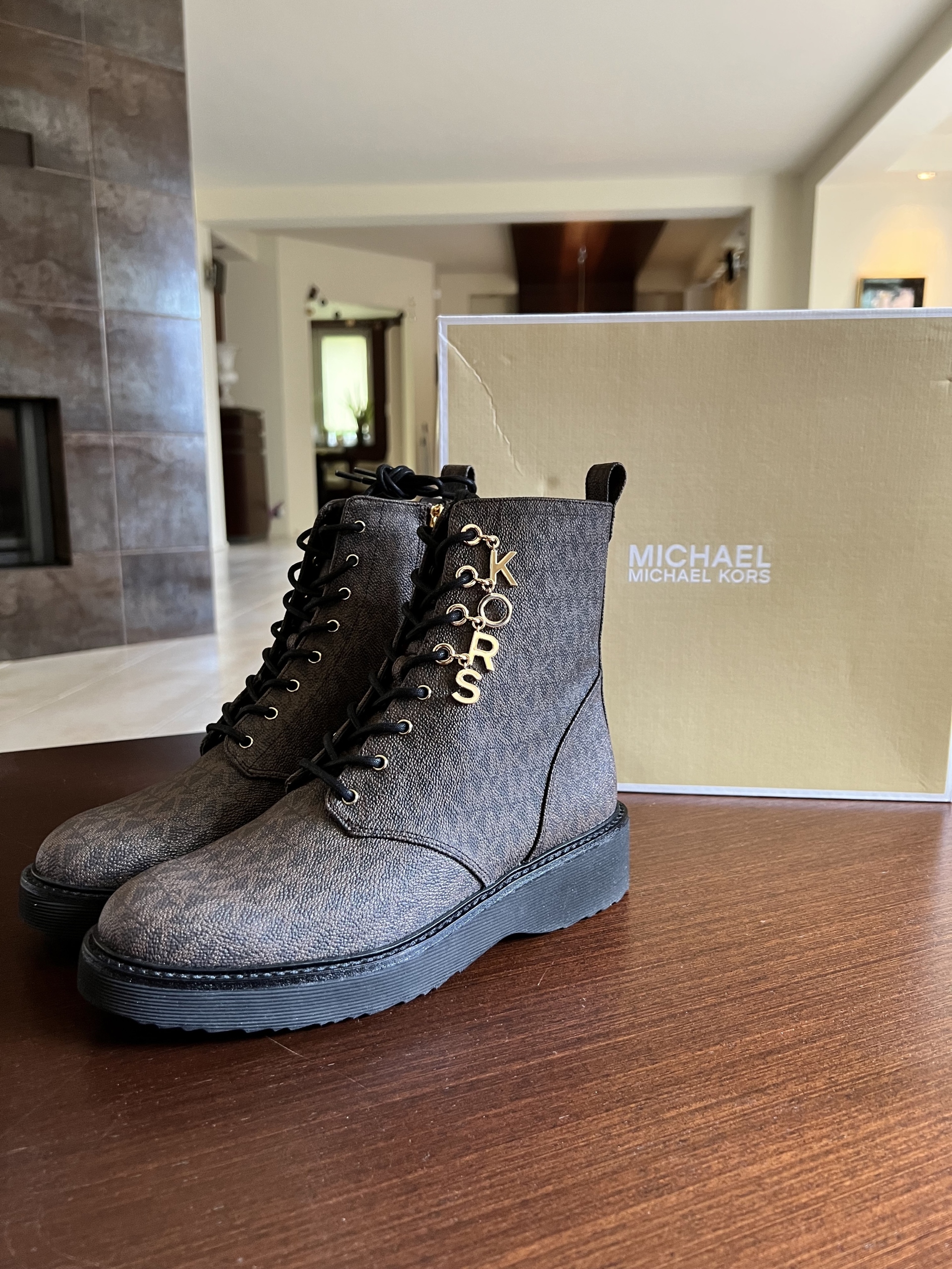 Michael shop kors haskell