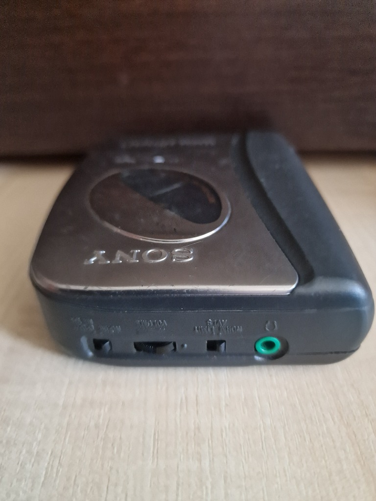 SONYカセットウォークマンWM-EX116 Sony WM-EX116 Walkman Portable Cassette Player: Amazon.de