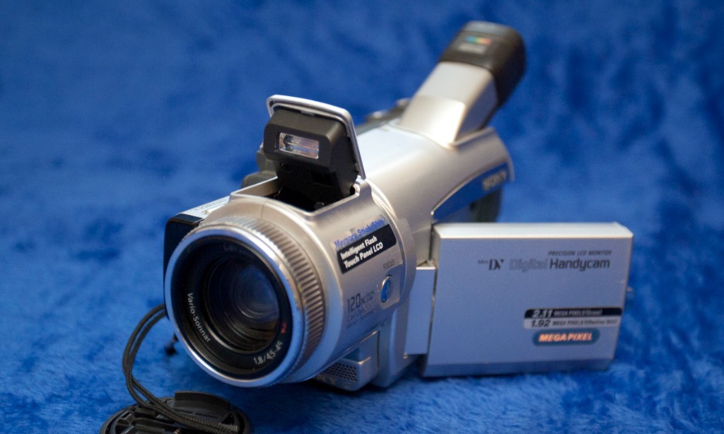 SONY miniDV HANDYCAM DCR-TRV107 ③ Amazon.co.jp: Sony DCR-TRV107K Digital Camcorder Recorder