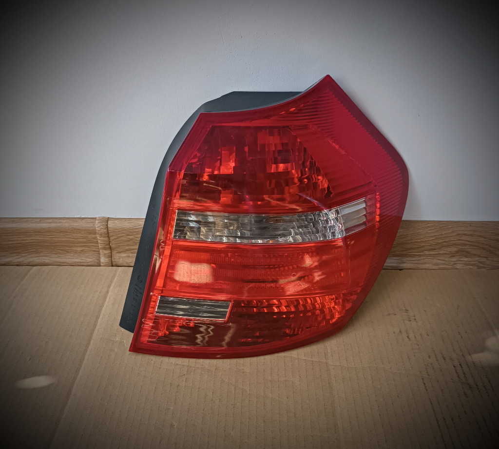 ФАРА ЗАД ПРАВА BMW 1 E87 РЕСТАЙЛ - 7164956 !!! 