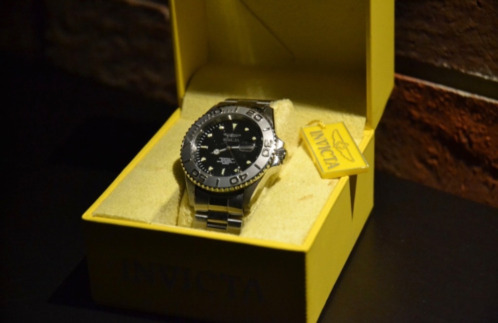 Invicta 29944 online