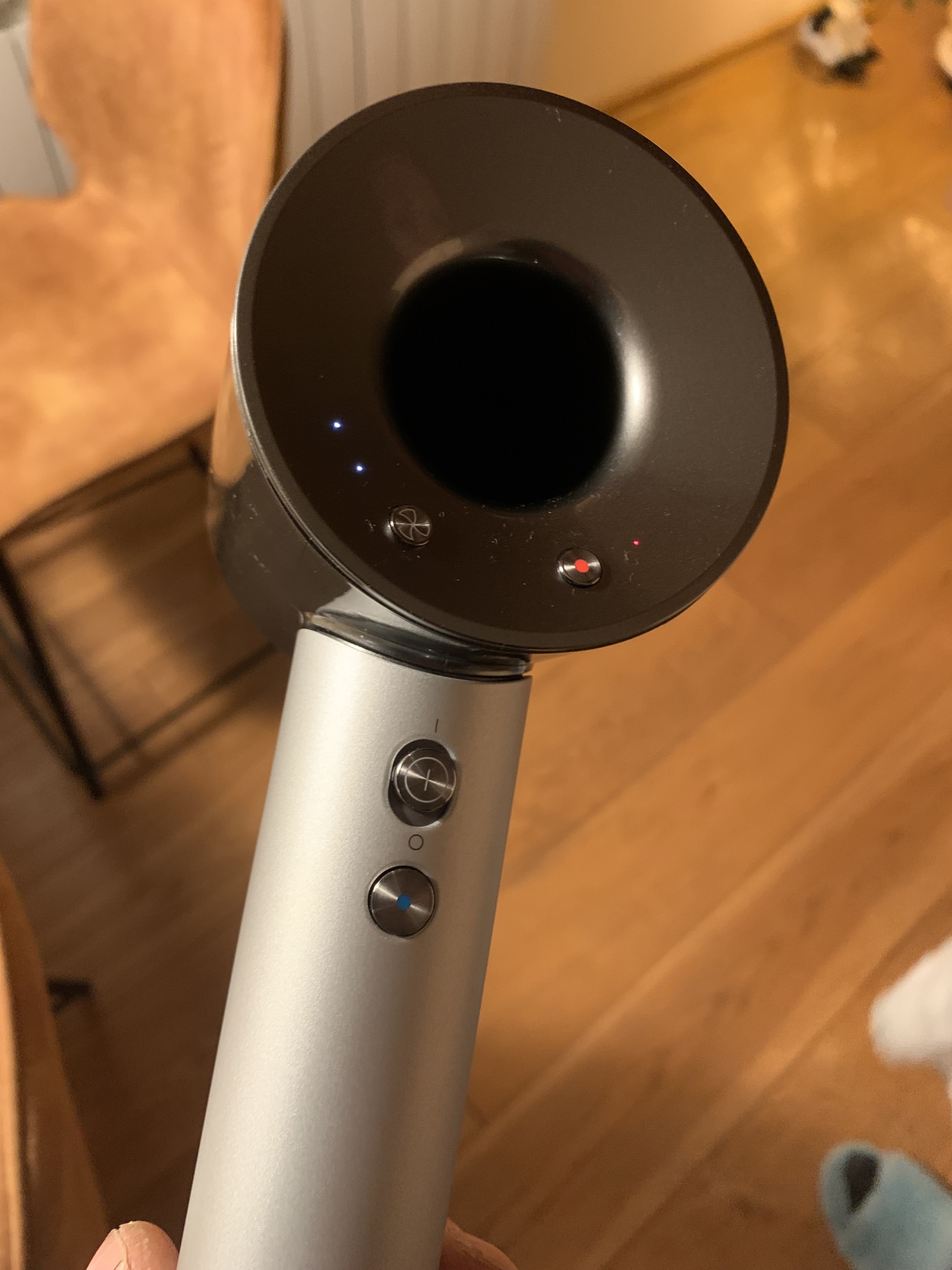 Profesjonalna suszarka do włosów DYSON Nysa Ogłoszenie na Allegro