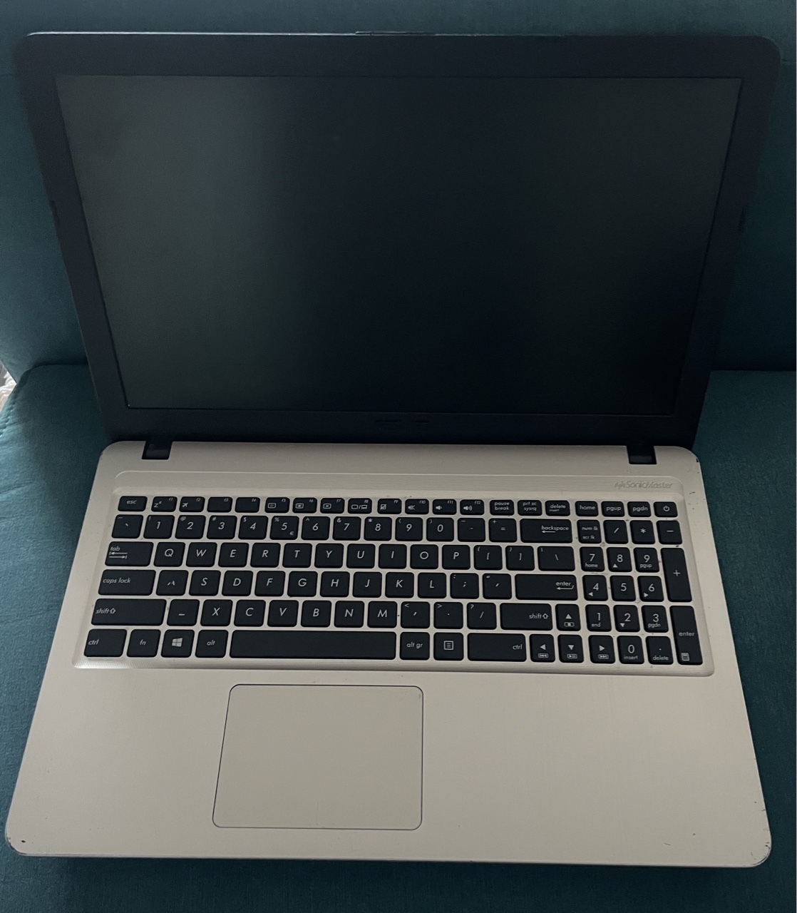 Laptop Notebook ASUS F540M 15,6” z Windows 10 | Kraków | Licytacja na ...