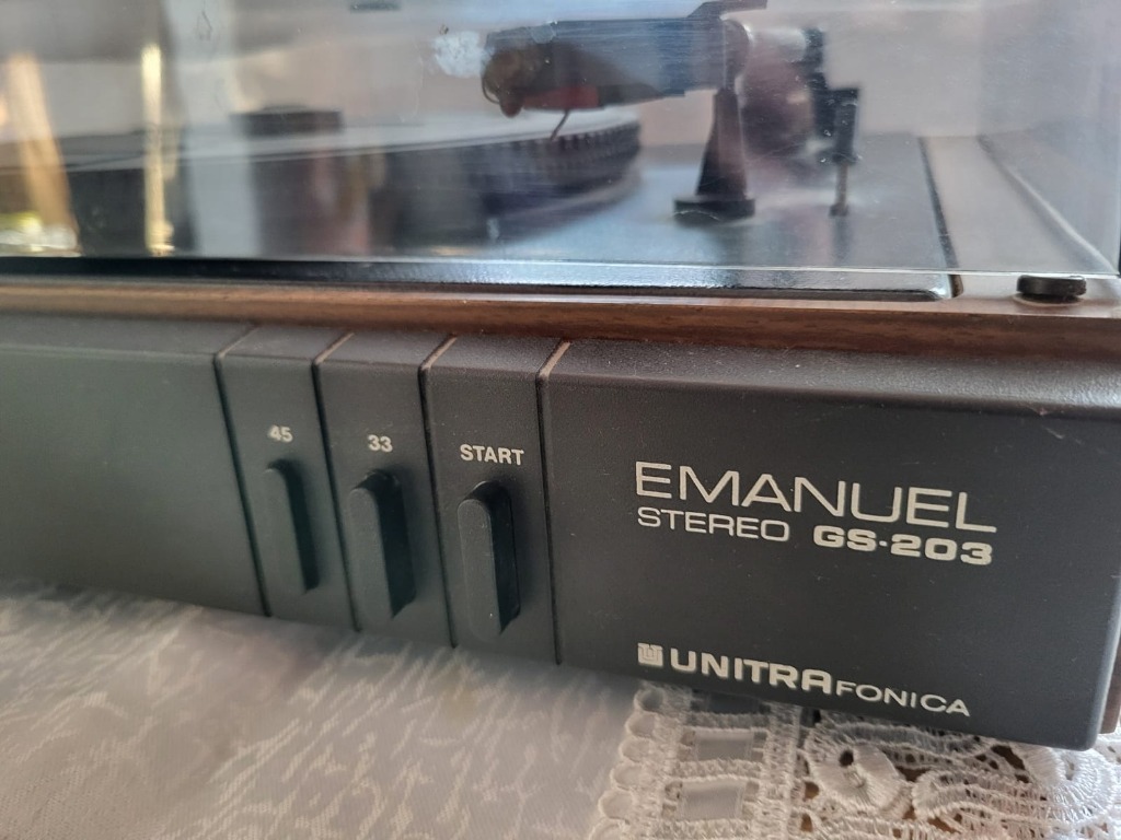Używane Sprzęt audio dla domu - RTV i AGD - Elektronika Używane Sprzęt audio dla domu - RTV i AGD - Elektronika