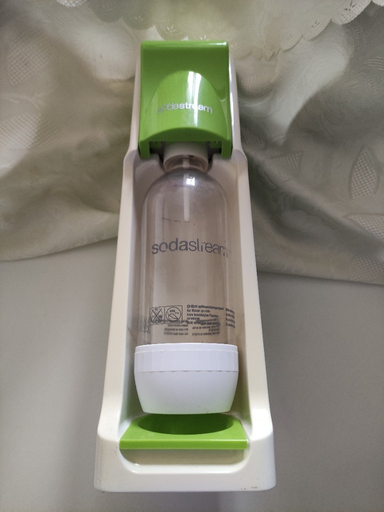 Saturator SodaStream C100 + butelka (bez zakretki) Słubice