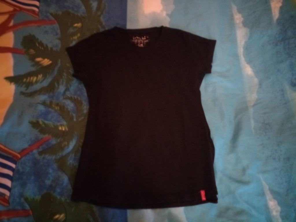 Zdjęcie oferty: Koszulka damska bluzeczka czarna LaTynka r. S/M