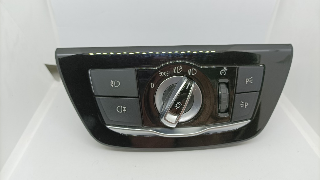 ВИМИКАЧ СВІТЛА BMW 5 G30 G31 G32 9472970 