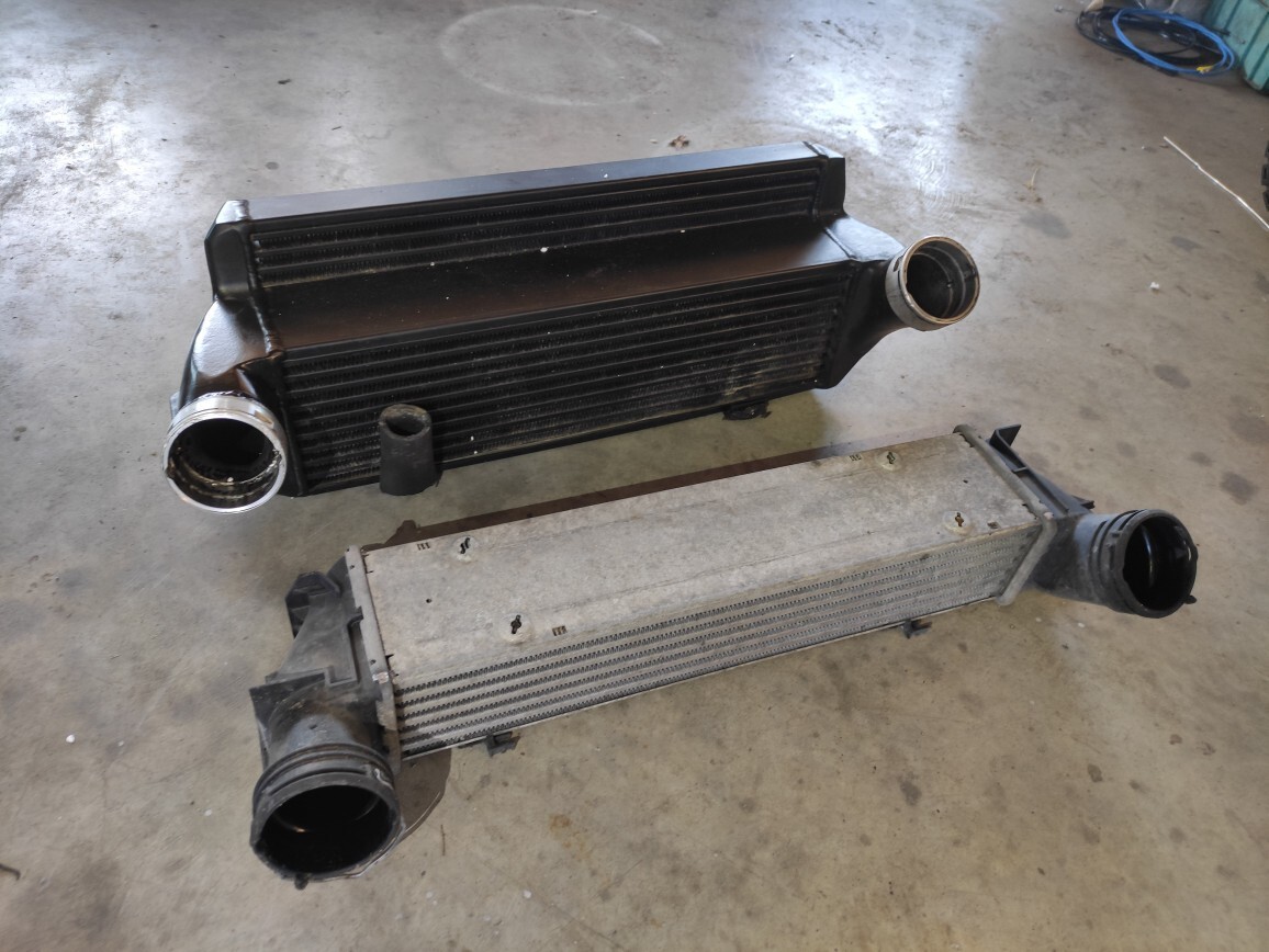 Intercooler BMW E91 E90 330d 330xd 231km OEM Kąty Kup teraz na
